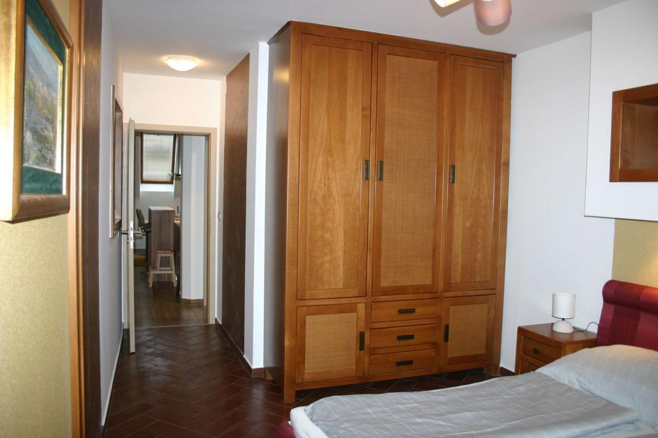 Enjoy 110Qm Apartment Im Historischen Zentrum Sopron Ngoại thất bức ảnh