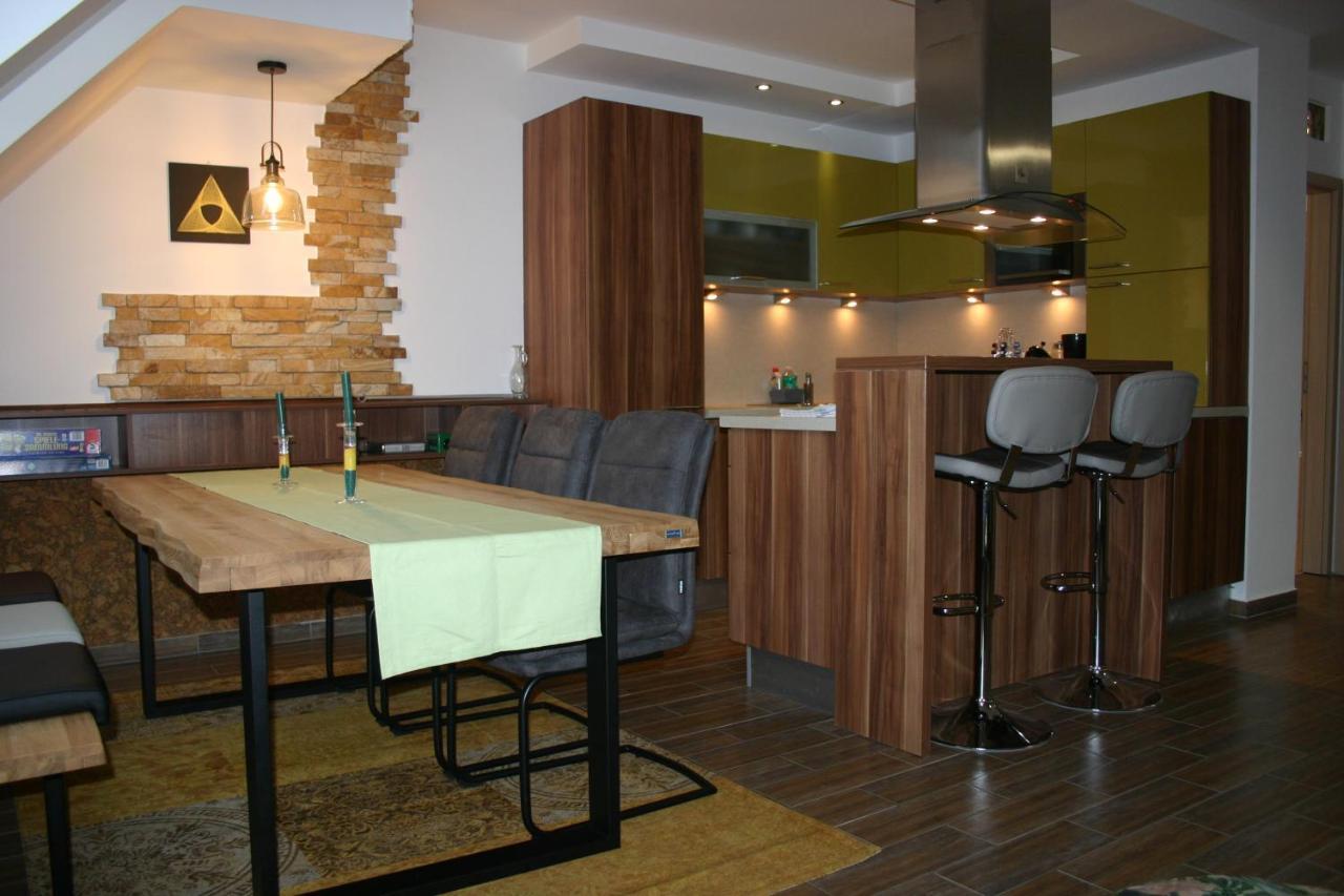 Enjoy 110Qm Apartment Im Historischen Zentrum Sopron Ngoại thất bức ảnh