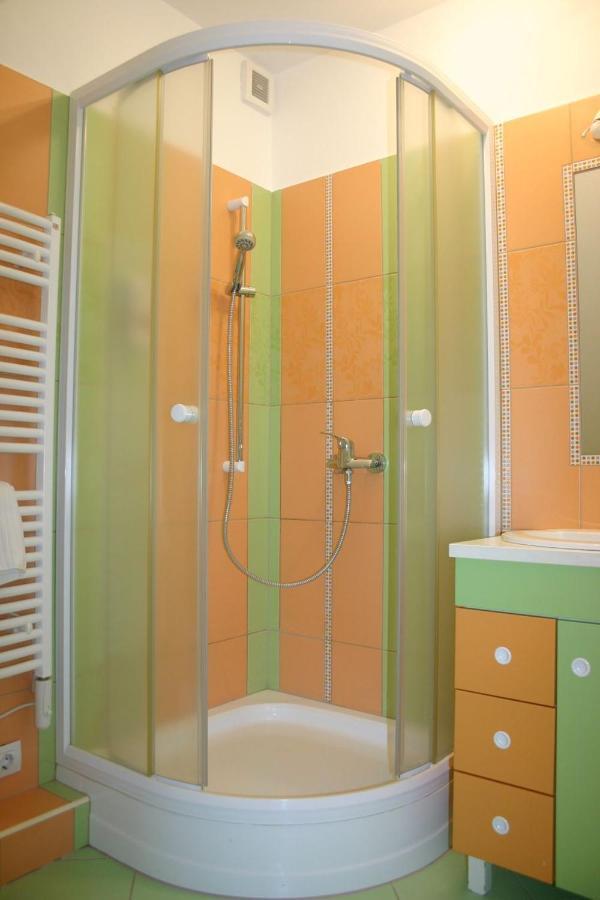 Enjoy 110Qm Apartment Im Historischen Zentrum Sopron Ngoại thất bức ảnh