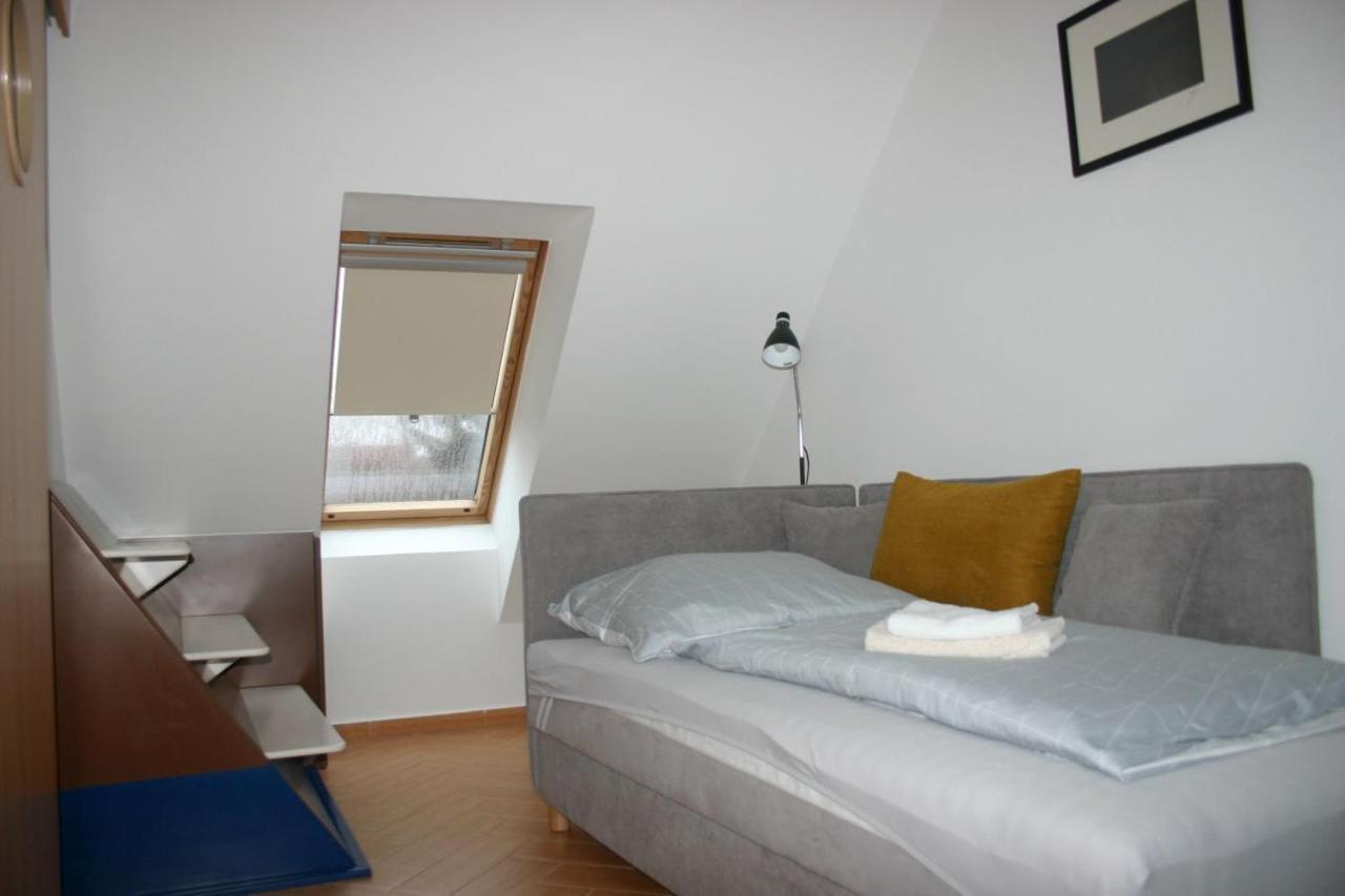 Enjoy 110Qm Apartment Im Historischen Zentrum Sopron Ngoại thất bức ảnh