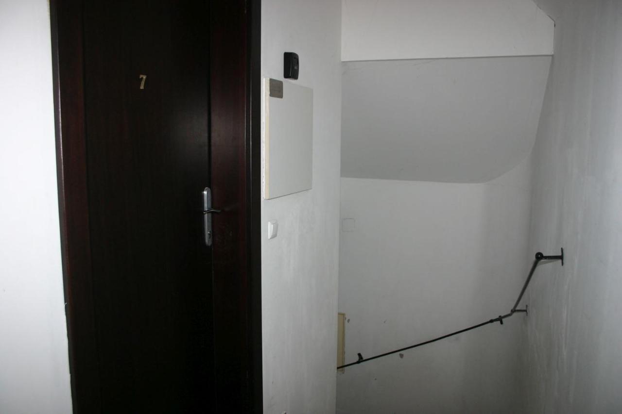 Enjoy 110Qm Apartment Im Historischen Zentrum Sopron Ngoại thất bức ảnh